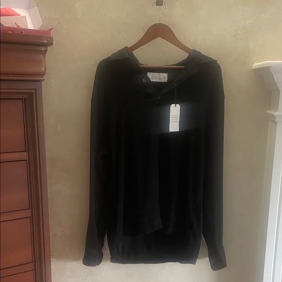 Abercrombie & Fitch Black Blouse - Picture 1 of 6